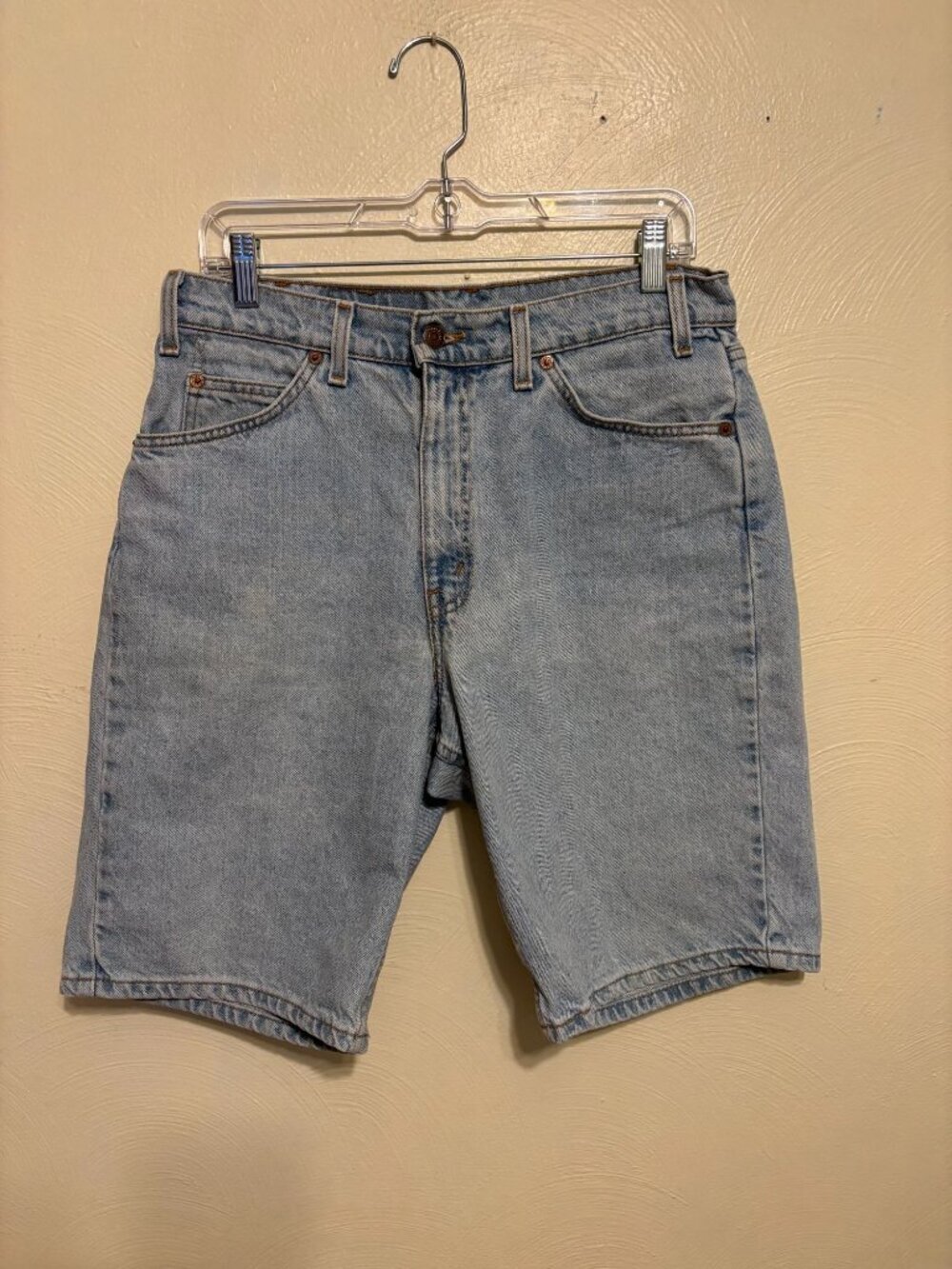 Levis 550 Relaxed Fit Mens Denim Jean Shorts 33 Light Wash Classic Style